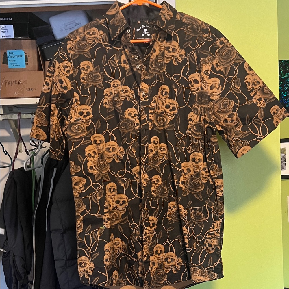 🔥Clearance! Button up skull tshirt